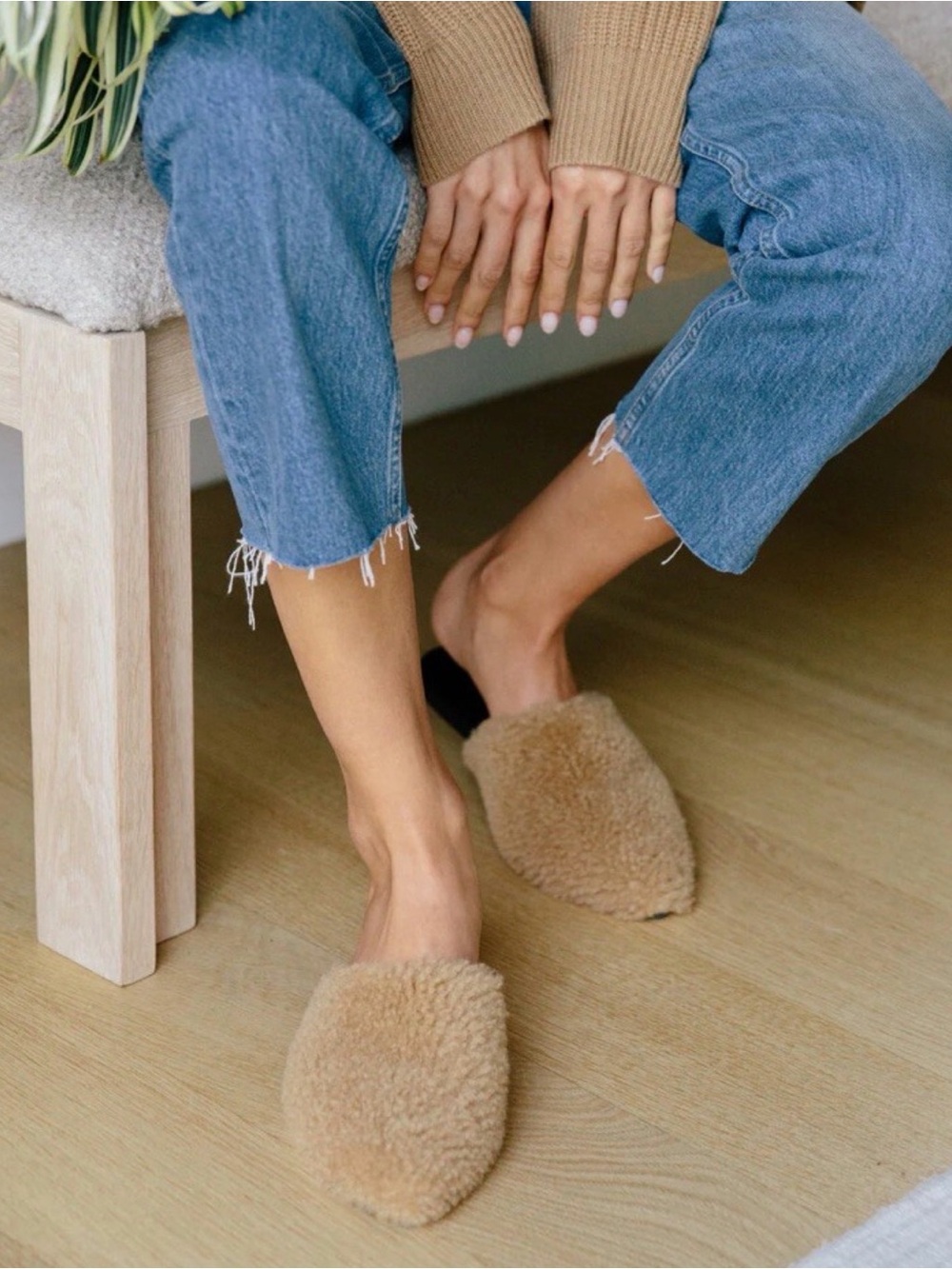 Jenni Kayne Tan Shearling Slip-On Mules size 39